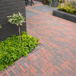 Tambour Trommelsteen waalformaten Rood/Zwart 5x20x7 Beton klinkers