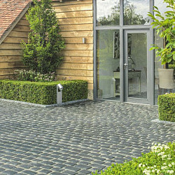 Courtstones Belgian Blue 21/18/16/14/13x13x6 cm Natuursteen tegels 