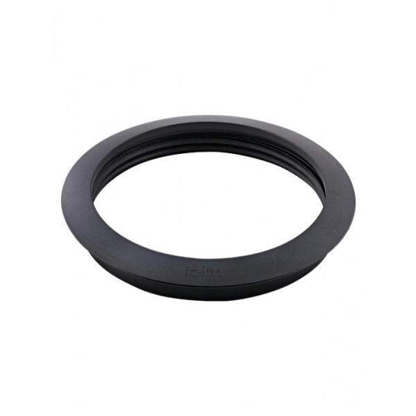 RING 68 Black Grondspots