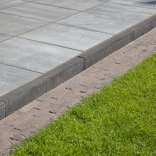 Opsluitbanden, betonbanden en palissades